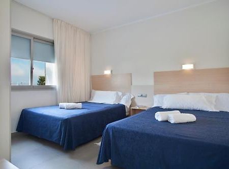 Apartamentos Castellmar Castelldefels Buitenkant foto