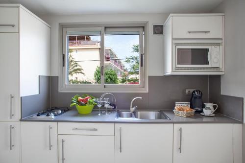 Apartamentos Castellmar Castelldefels Buitenkant foto