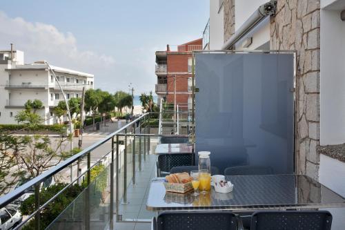 Apartamentos Castellmar Castelldefels Buitenkant foto